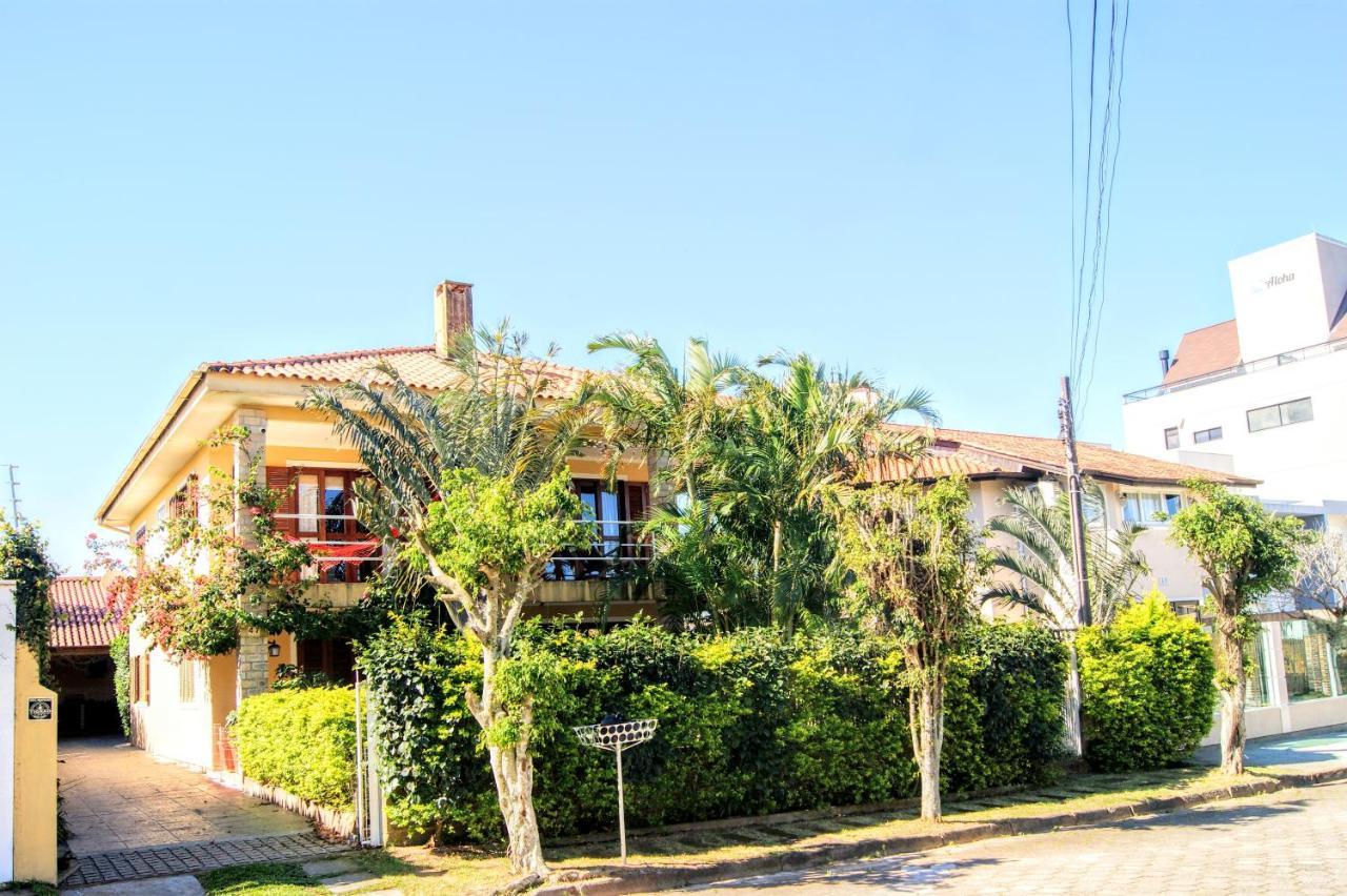 Maison De La Mer 300M Da Praia Флорианополис Экстерьер фото